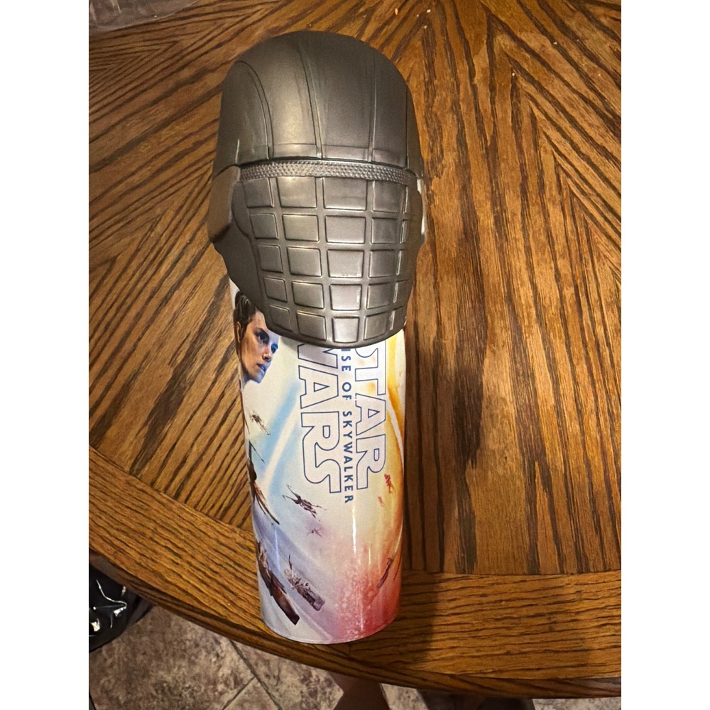 Star Wars The Rise of Skywalker Tumbler Set Rey Millennium Falcon Helmet Lid